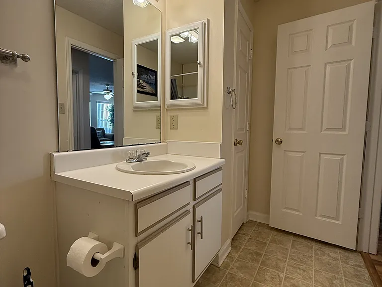 1231 Ladys Island Dr #1-211 — Photo 34