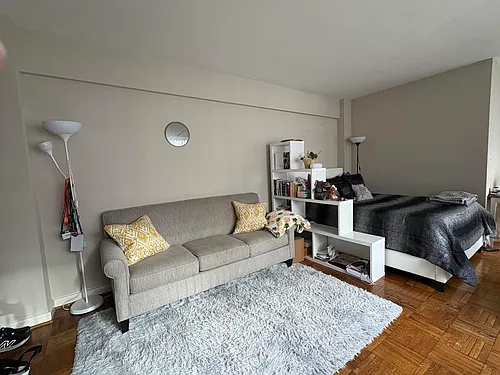 2141 I St NW Photo 1