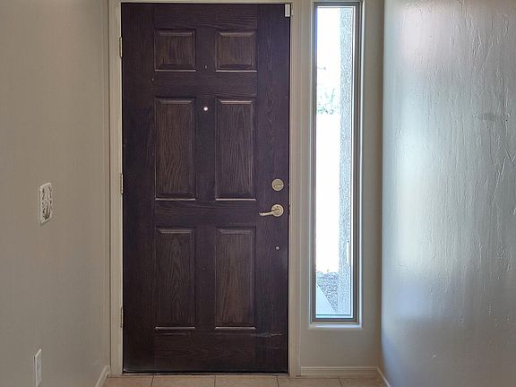 2nd image of 1548 Cottonwood Bluffs Dr