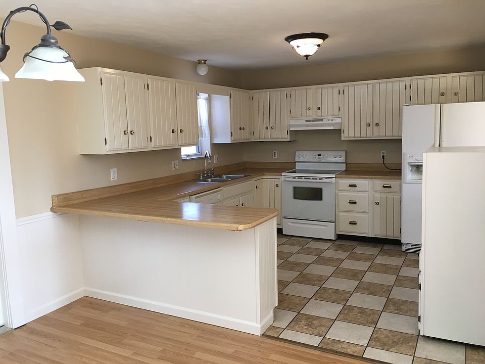 1st image of 500 Marilyn Dr
