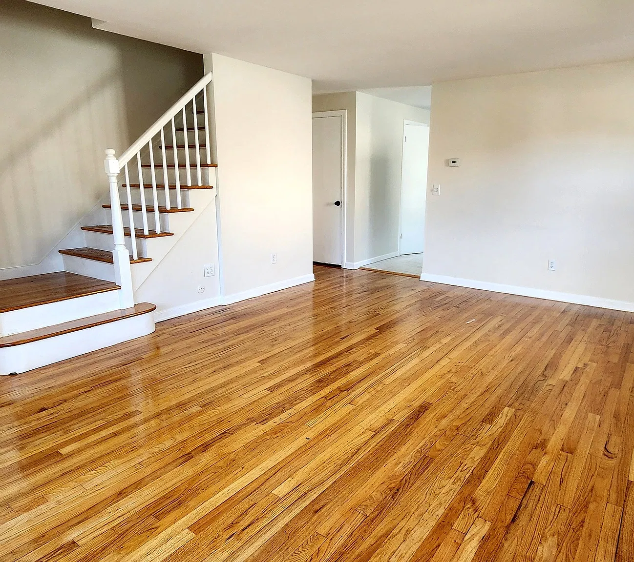 3 bed, 2.5 bath, 2142 sqft, $2,300 — Photo 3