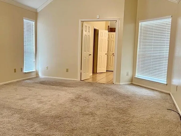 4230 Torrey Creek Ln — Photo 6