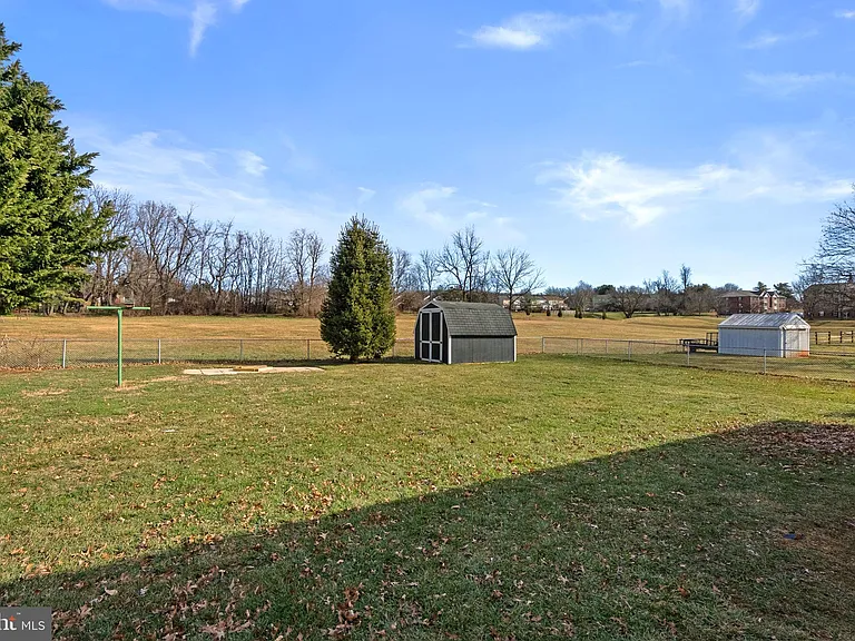 3887 Shadywood Dr — Photo 44