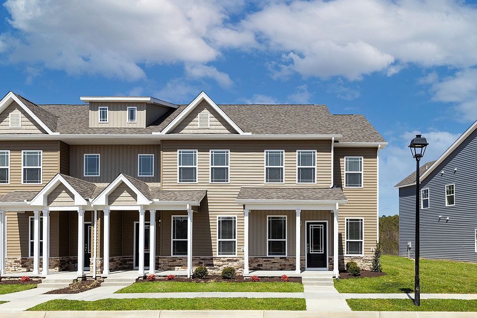The York Townhome at Huntington Pointe by LGI Homes