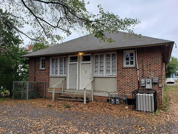 2nd image of 430 Burton Ave