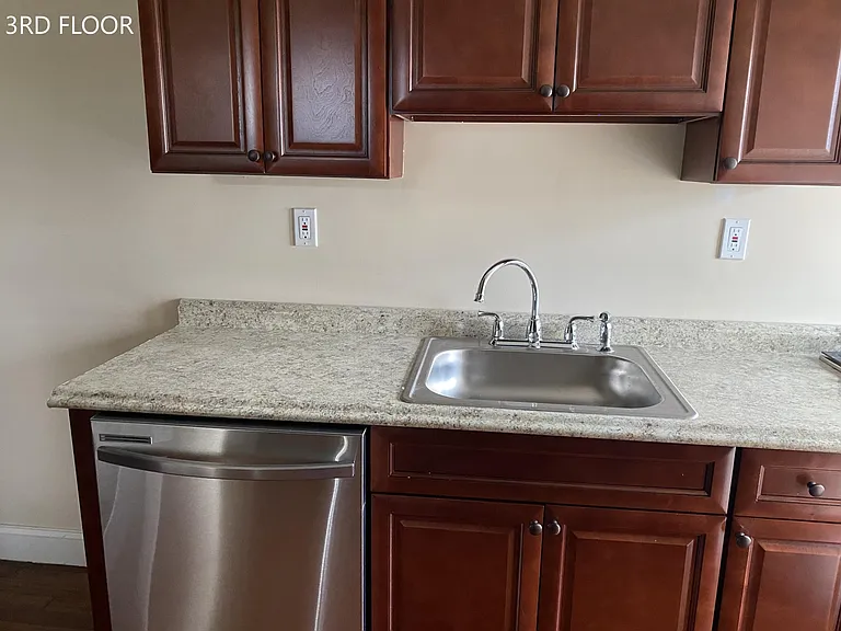 116 Morris Ave #2 — Photo 5