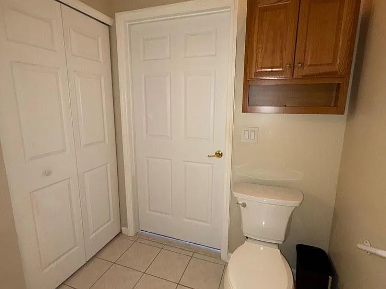 4201 Cleveland Ln — Photo 9