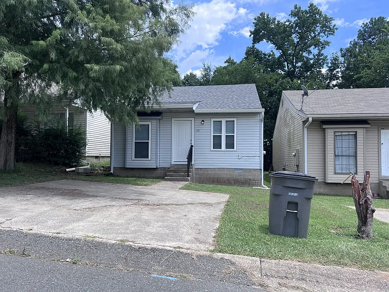 139 Rockyreef Cir — Photo 16