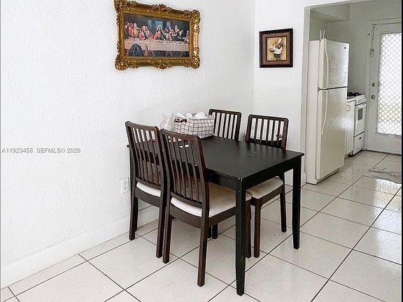 5th image of 6895 Byron Ave APT 207