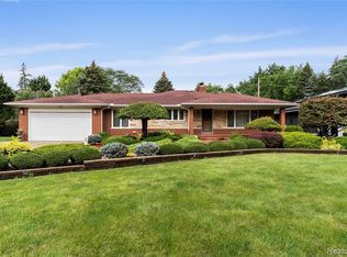 10840 Reeck Rd, Allen Park, MI 48101