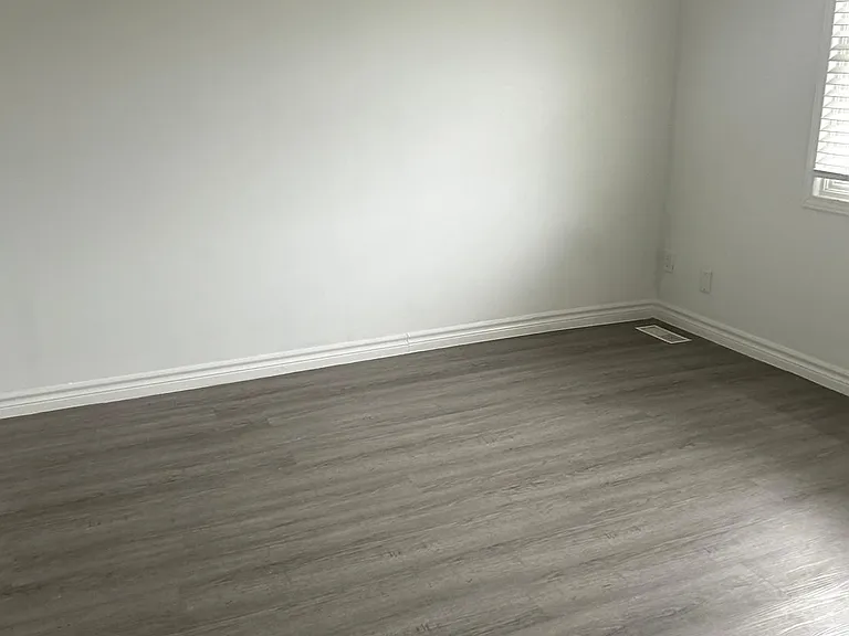 420 Pioneer Dr #3 — Photo 8