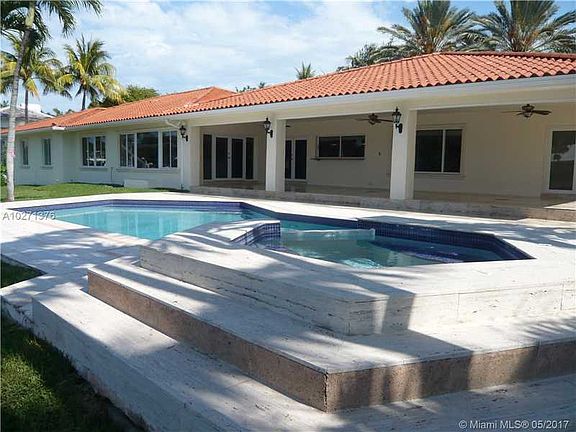 2nd image of 70 Solano Prado