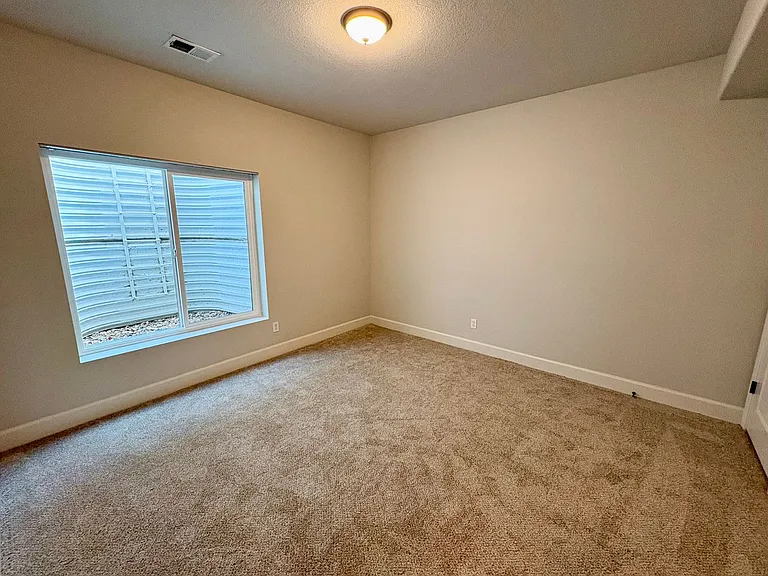 3489 Ash St — Photo 27