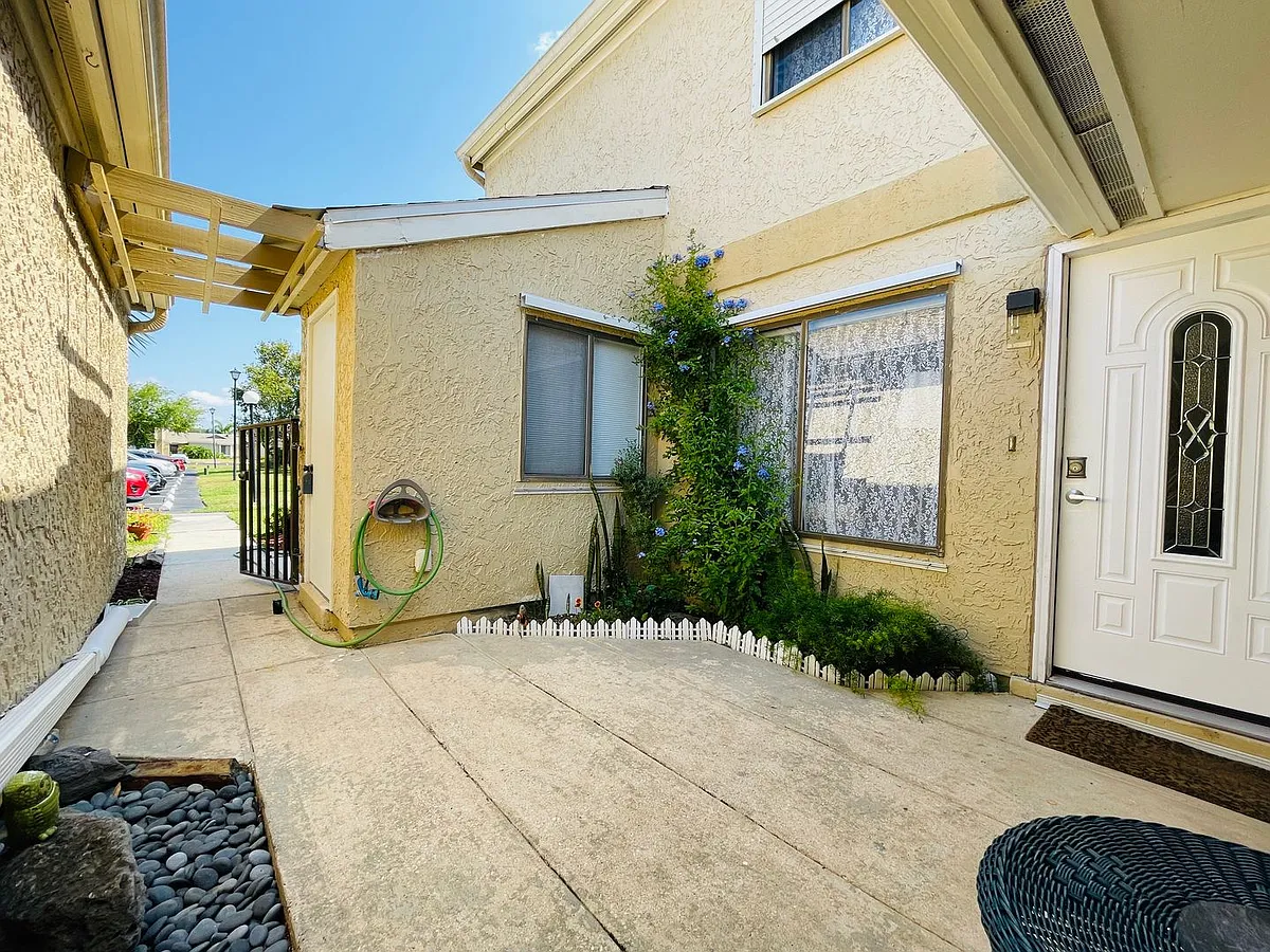 Photo 2 of 19 - 1431 Sheafe Ave NE #104 - Palm Bay, FL Building Photo - 1431 Sheafe Ave NE #104