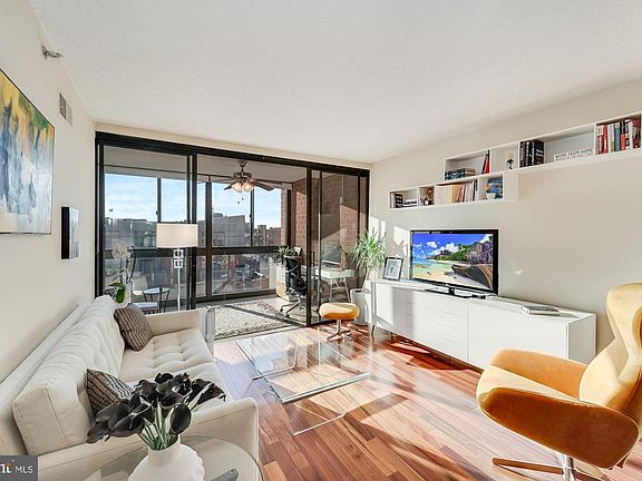 4th image of 1001 Randolph #1005