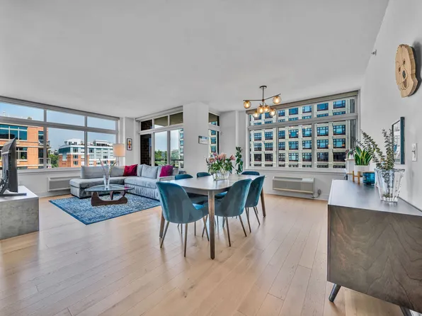 1400 Hudson Street image 1 of 50