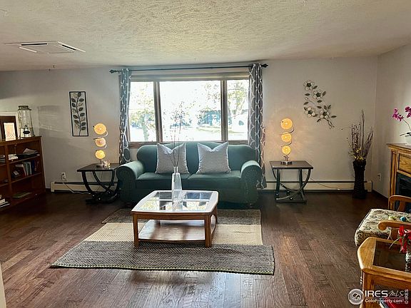 4th image of 2401 N Estrella Ave
