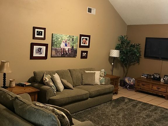 4th image of 105 Shiloh Dr