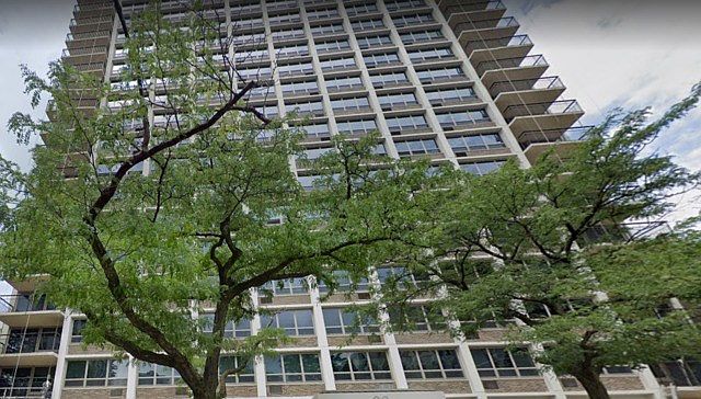 1st image of 88 W Schiller St APT 601