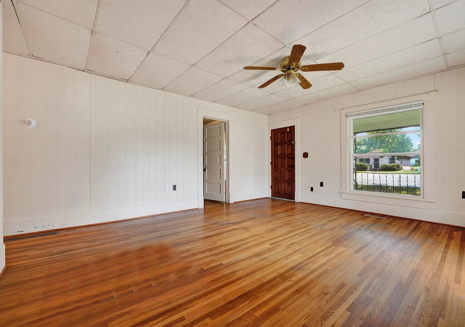 133 N Gorin — Photo 4