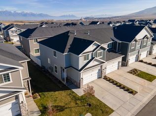 7554 N Cottage Ln, Eagle Mountain, UT 84005