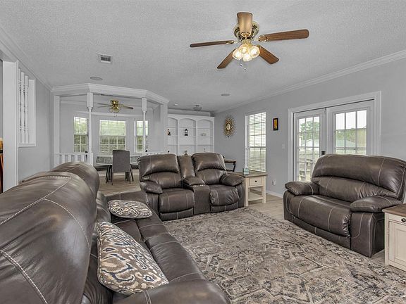 5th image of 504 Pheasant Ct