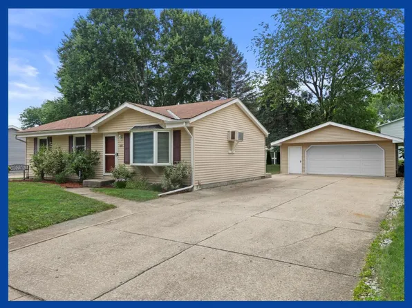 818 Villa Park DRIVE, West Bend, WI 53090
