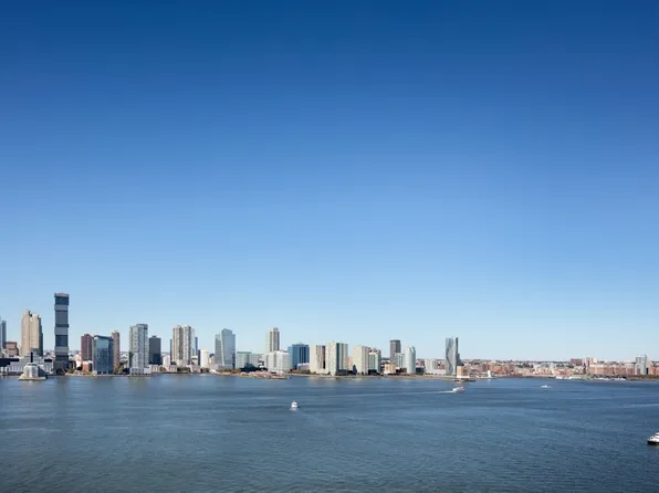 400 Chambers Street image 15 of 15