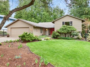 2960 SW West Point Ave, Portland, OR 97225