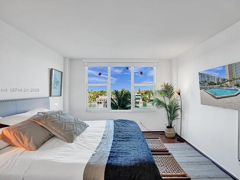 5600 Collins Ave #5R — Photo 19