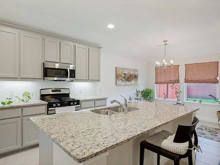 1421 Grackle Dr — Photo 10