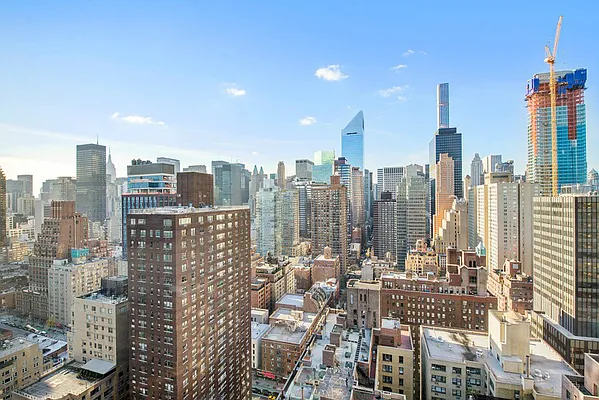 Sold by Keller Williams NYC | media 20