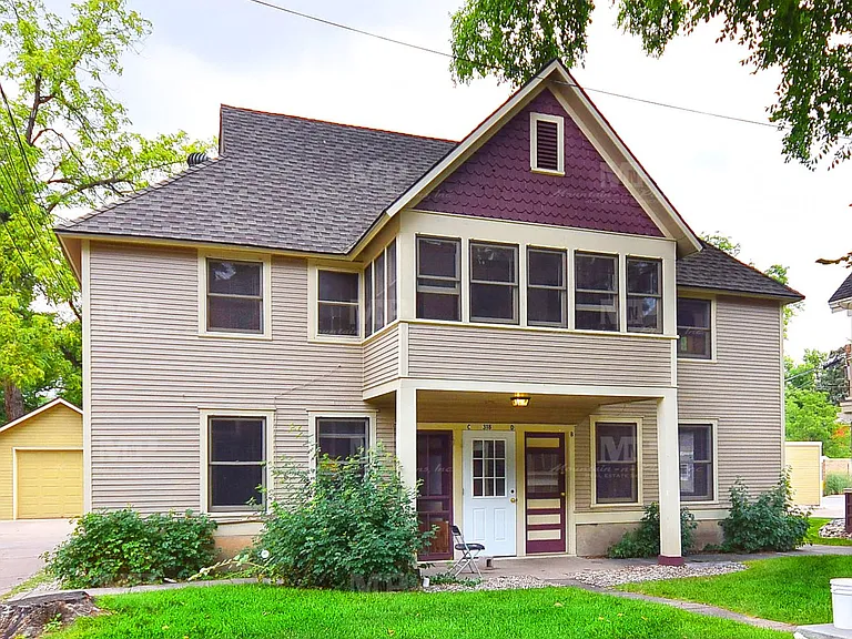 318 W Laurel St #B — Photo 2