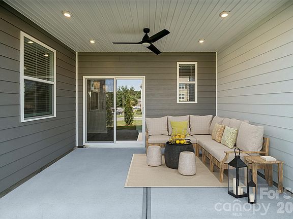 3rd image of 1241 Margo Mannor None