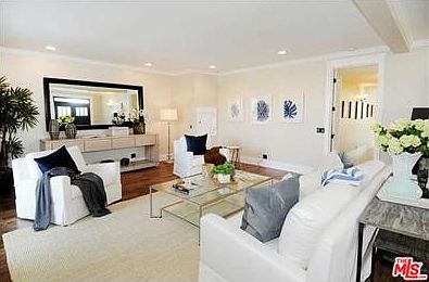 3rd image of 8101 Colegio Dr