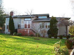 64 Butterwood Ln E, Irvington, NY 10533