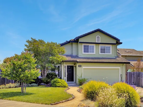 215 Flametree Circle, Windsor, CA 95492