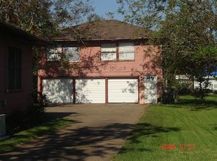 5139 33rd St, Groves, TX 77619