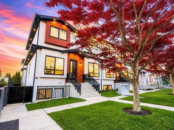 6692 Napier St #3, Burnaby, BC V5B 2C3