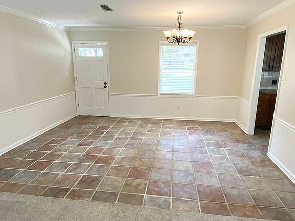 3rd image of 2201 S Sherwood Dr