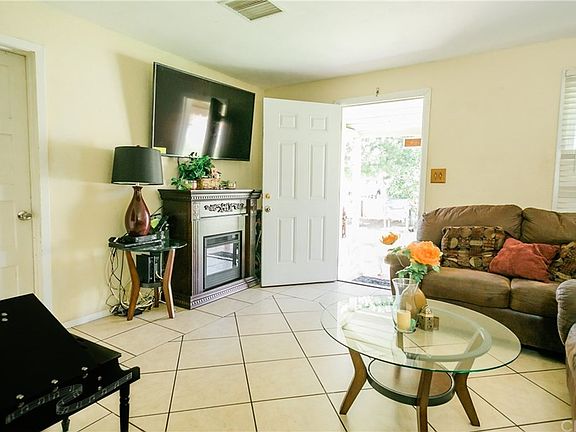 5th image of 35241 Acacia Ave