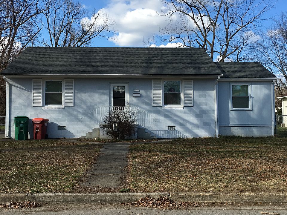2nd image of 308 Lyons Ave