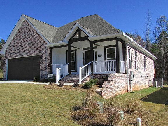 4th image of 121 Village Cir