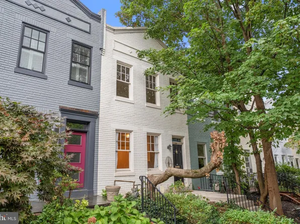 2039 37th St NW, Washington, DC 20007