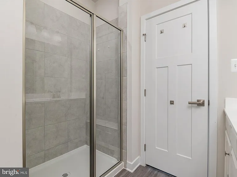 559 Levanna Lane Gln — Photo 29
