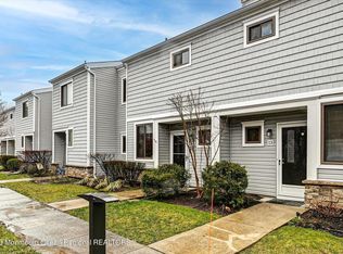 12 Helene Ct, Tinton Falls, NJ 07724