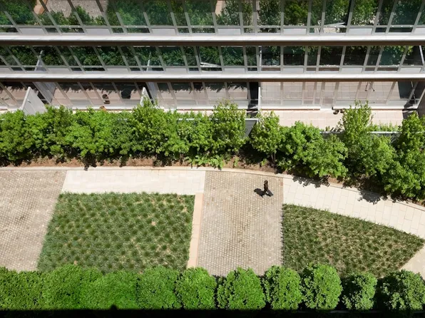 450 West 17th Street 426 image 18 of 19