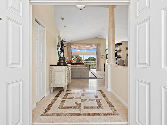 4th image of 11655 Pamplona Boulevard