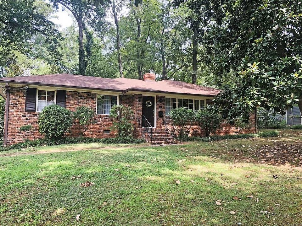 1st image of 210 Stewart Ave