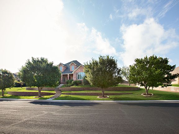 3rd image of 6415 Basswood Ln